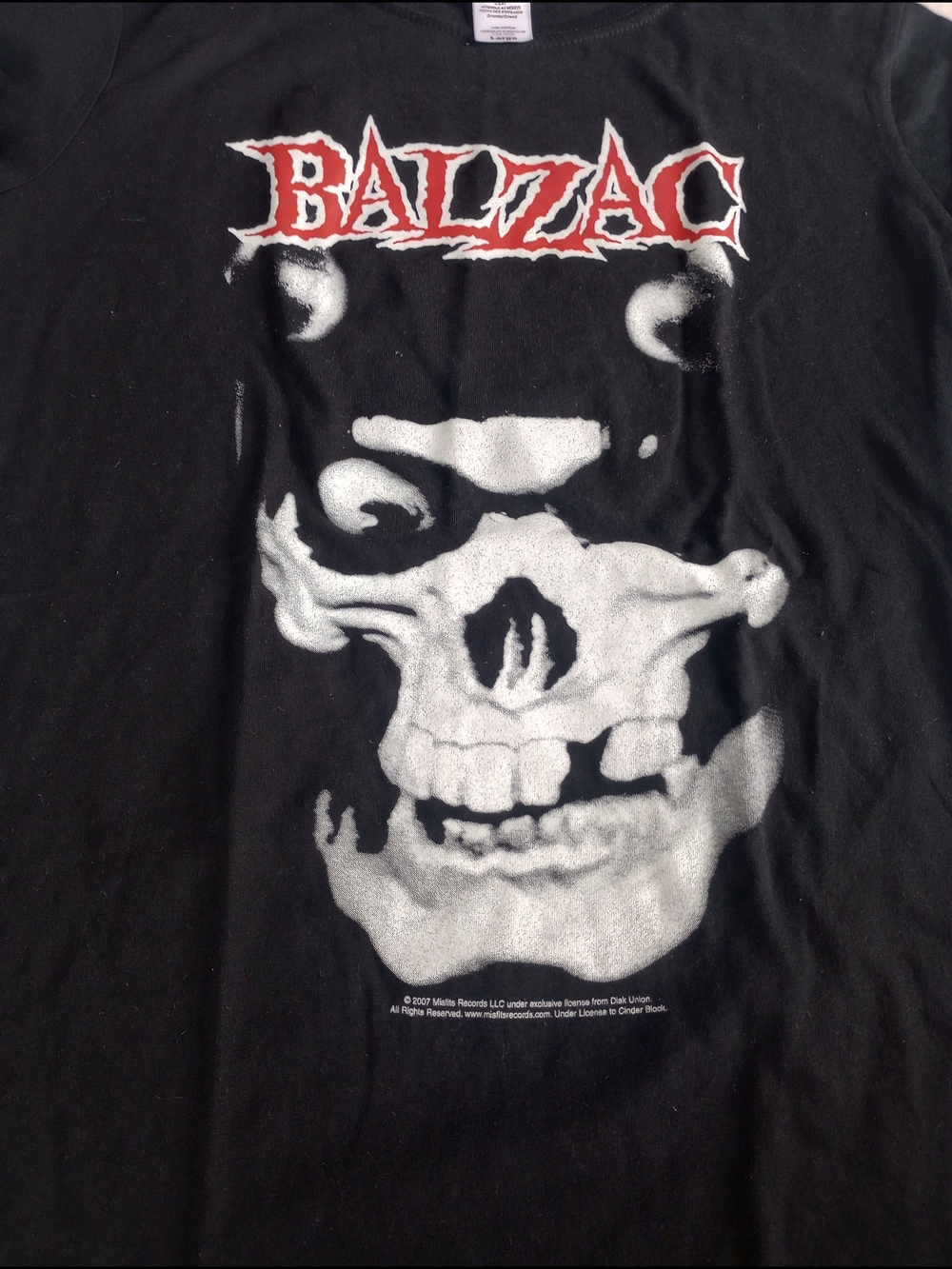 Balzac Skull Graphic Band Tee in Black and White with Red Logo Size Large